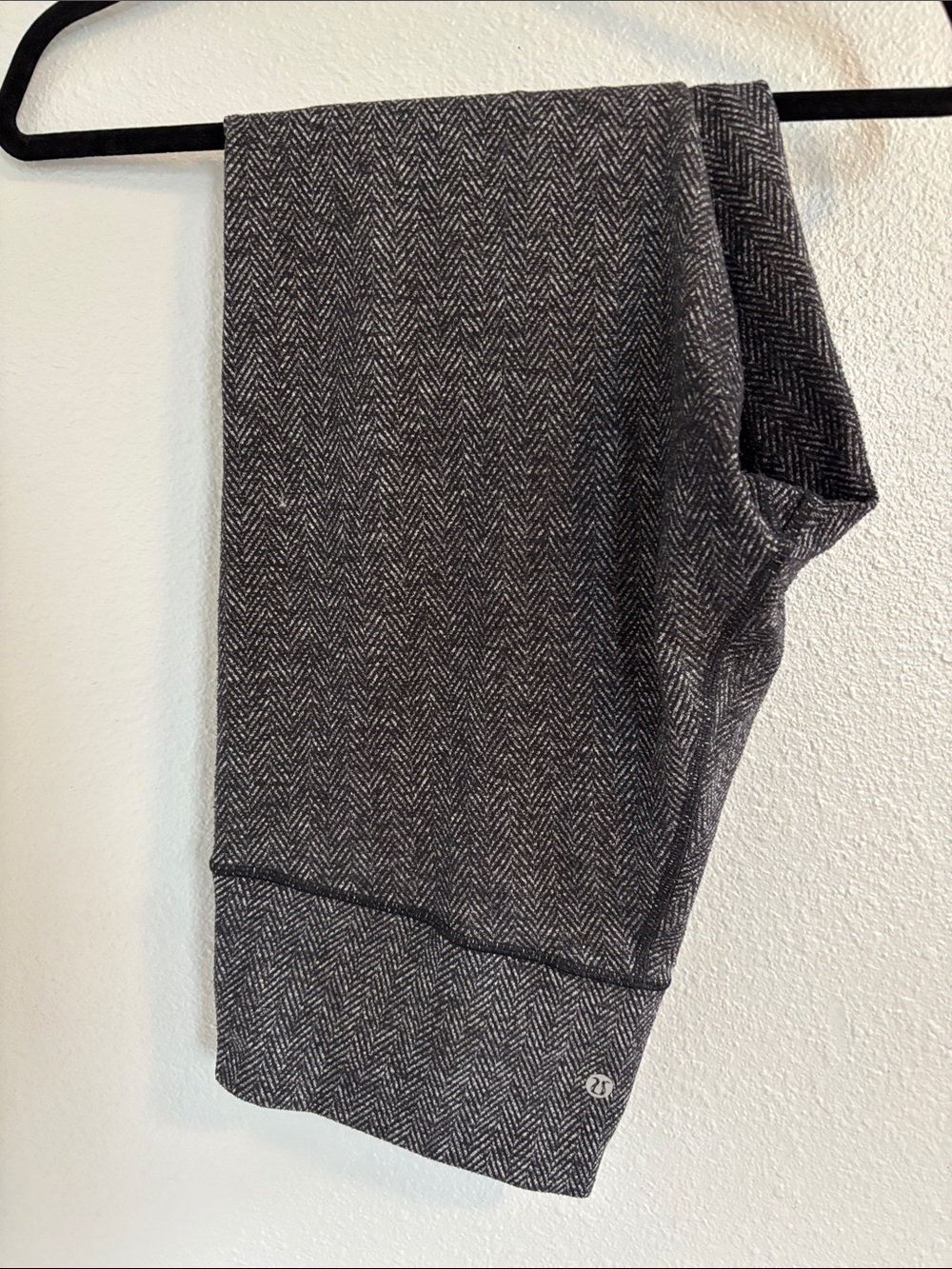 Lululemon Wunder Under High-Rise heathered herringbone black print.